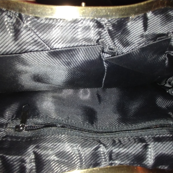 Women's black Microsuede clutch with flowers - Picture 4 of 4